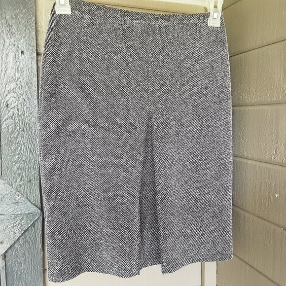 Express skirt Size XS - Picture 1 of 3